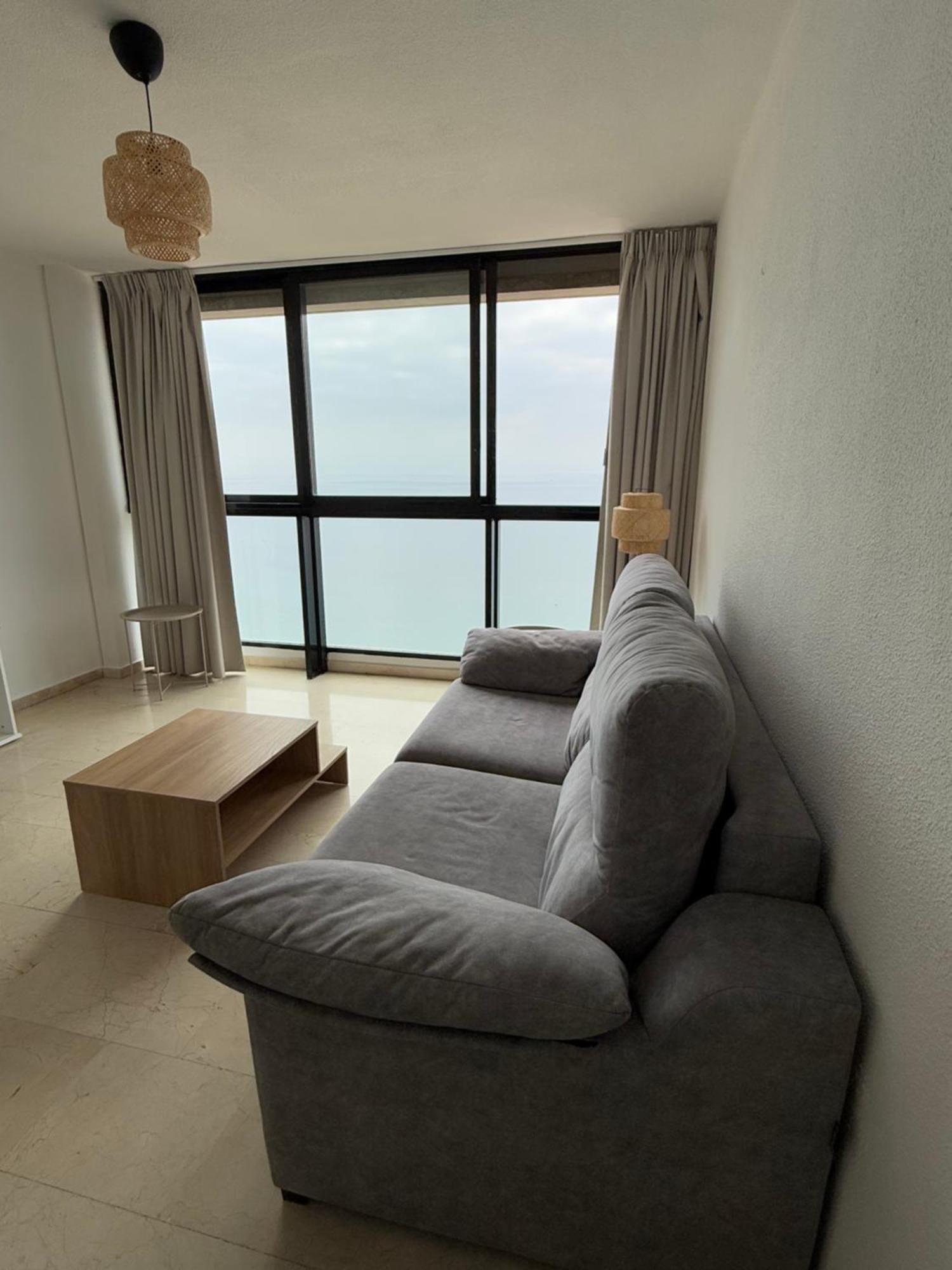 Appartamento Primera Linea De Playa, Benidorm. *